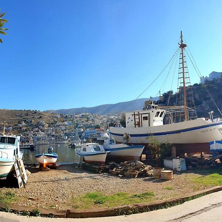 Traditional Seafront Apartment Symi Exteriör bild