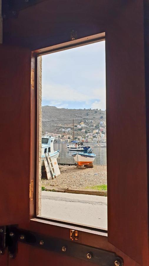 Traditional Seafront Apartment Symi Exteriör bild