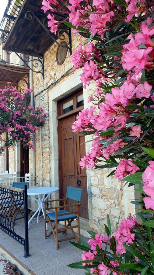 Traditional Seafront Apartment Symi Exteriör bild